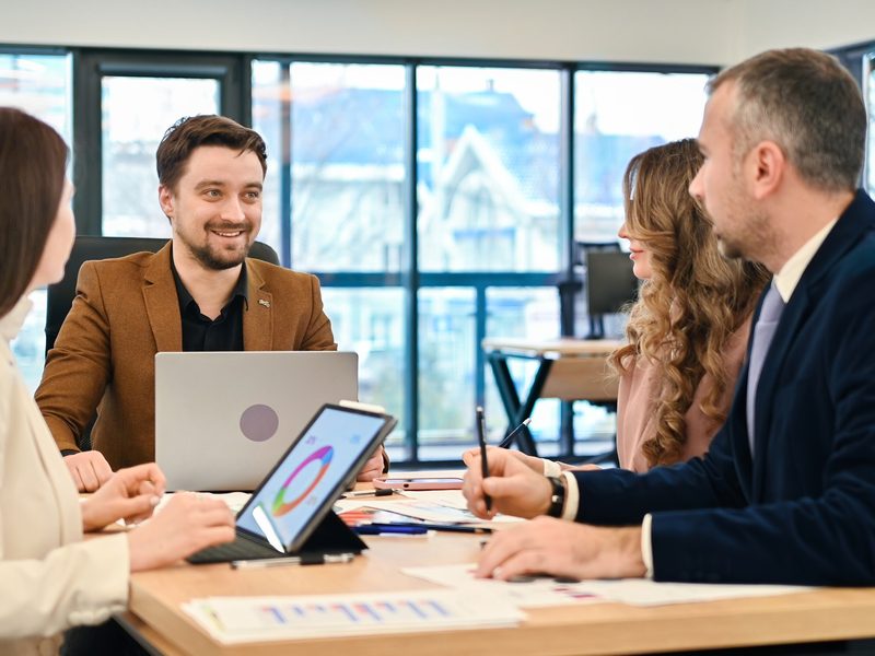 WeConsulting advisors in a client meeting